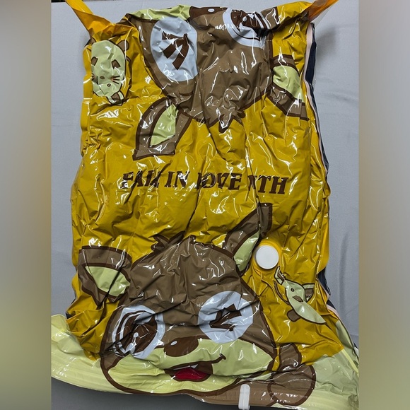 Premium Vaccum Sealing Bags, Space Saver Air tight Compression Bags (Pack of 6 ) - Picture 5 of 6